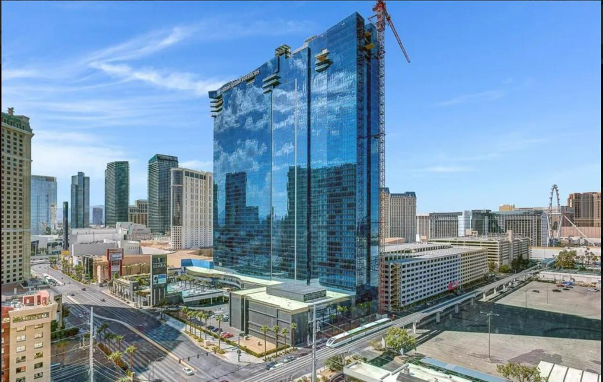 Signature Mgm Suite With Strip And Sphere View Las Vegas Exterior photo