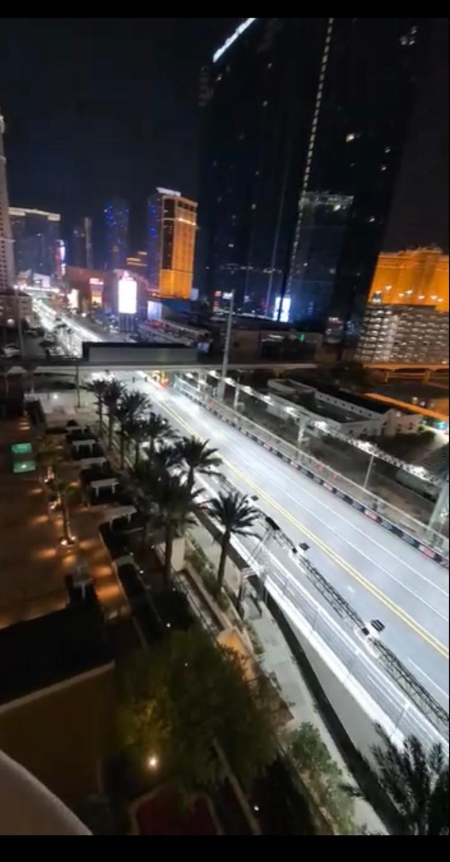 Signature Mgm Suite With Strip And Sphere View Las Vegas Exterior photo