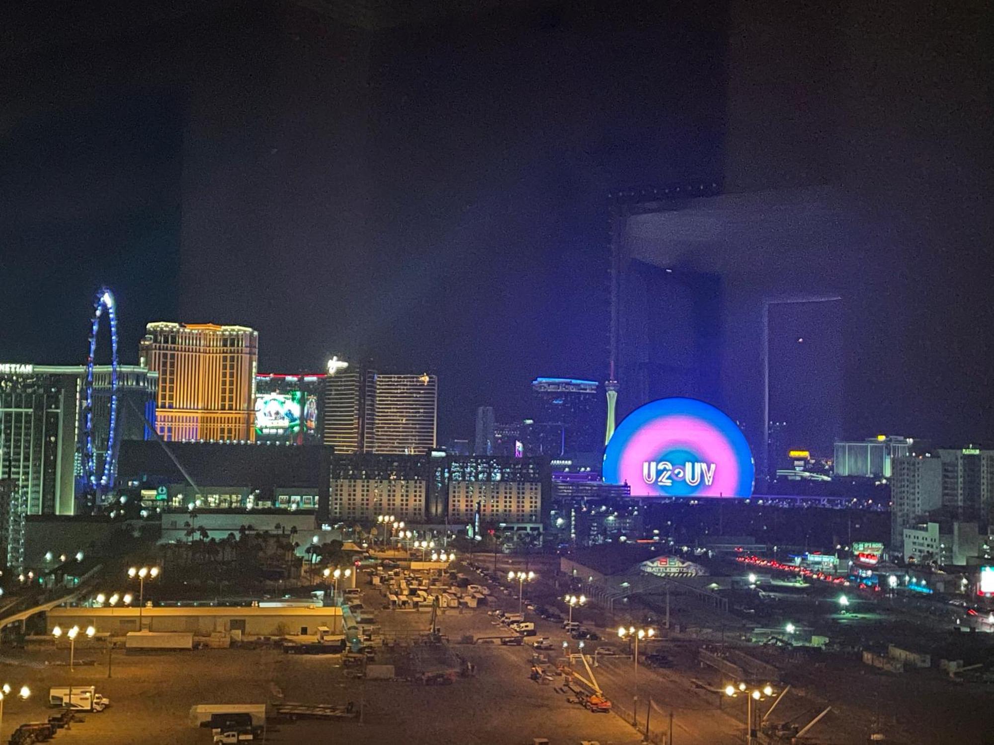 Signature Mgm Suite With Strip And Sphere View Las Vegas Exterior photo